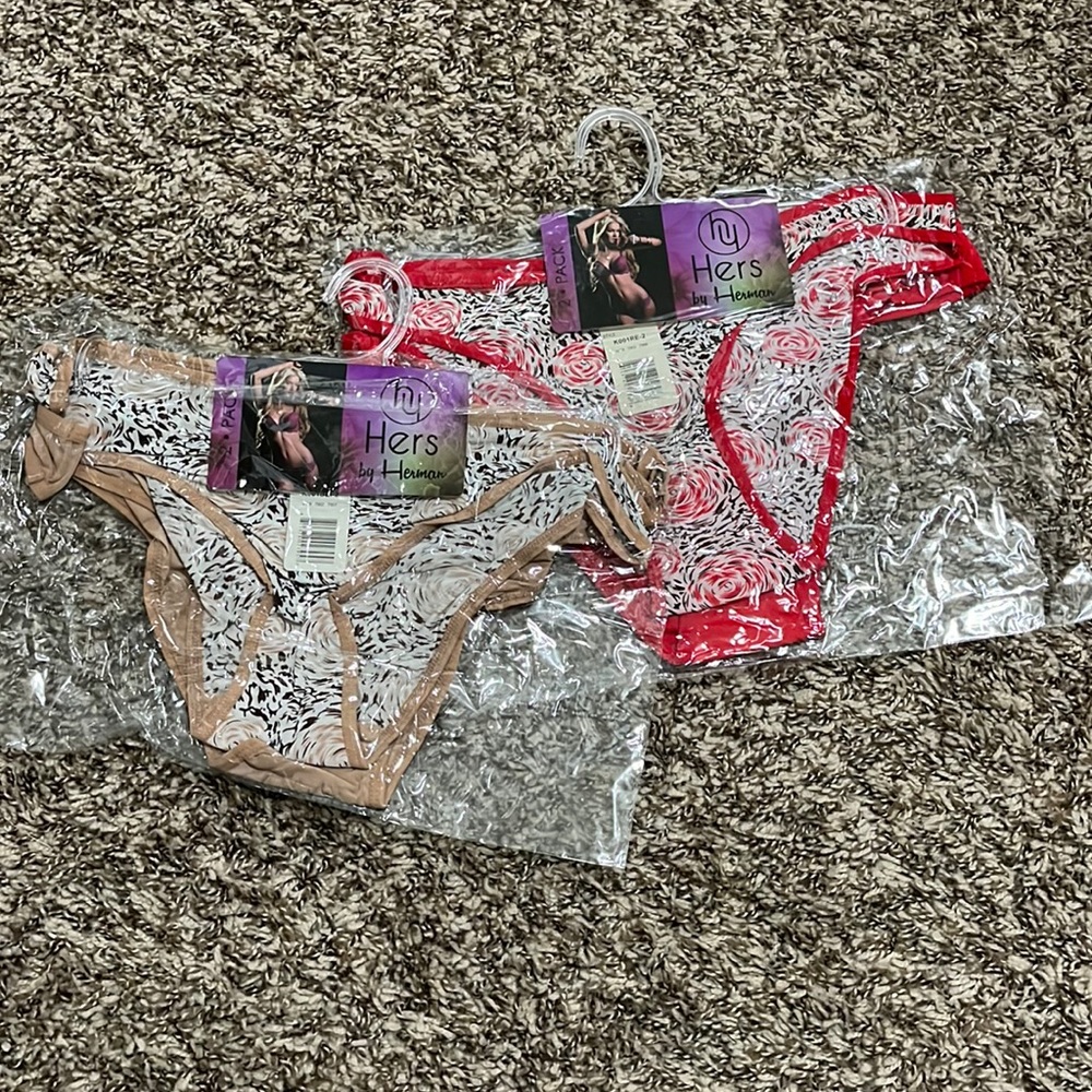 2 cheeky panties by Herman